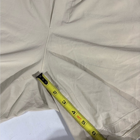 Lululemon Pace Breaker Beige Size Large - Picture 4 of 4